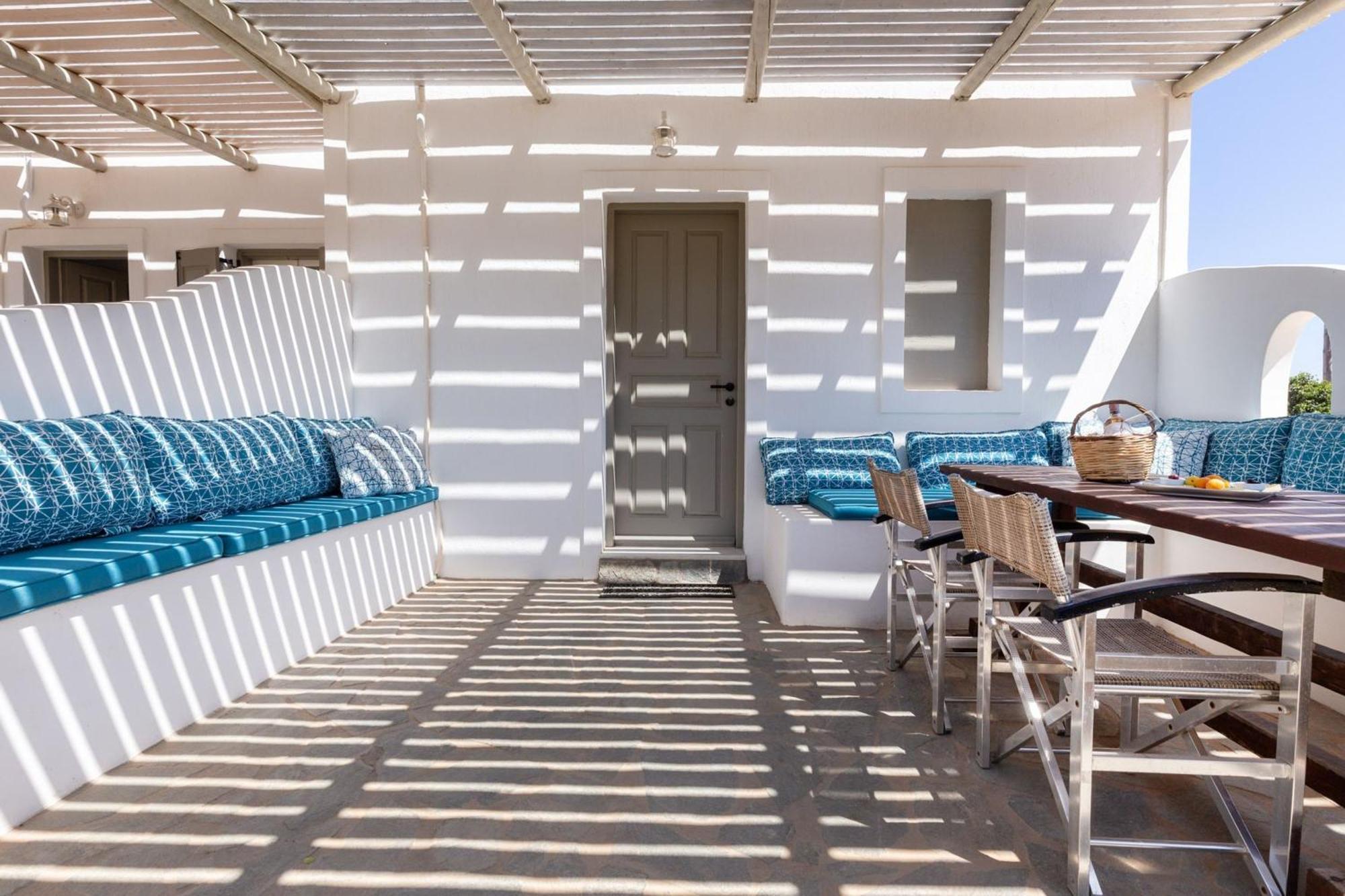 Harama Hotel Schinousa Schoinoussa エクステリア 写真