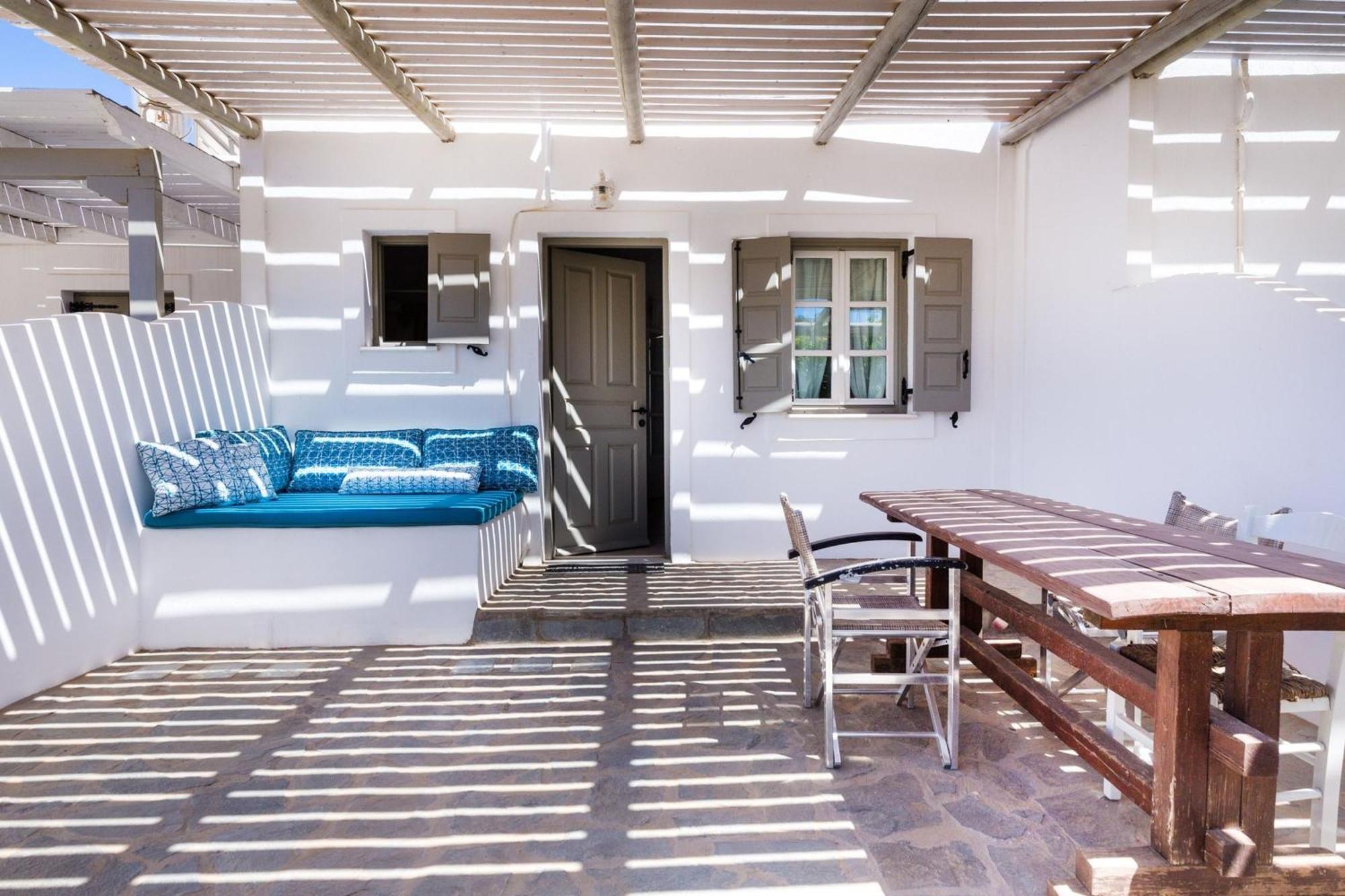 Harama Hotel Schinousa Schoinoussa エクステリア 写真