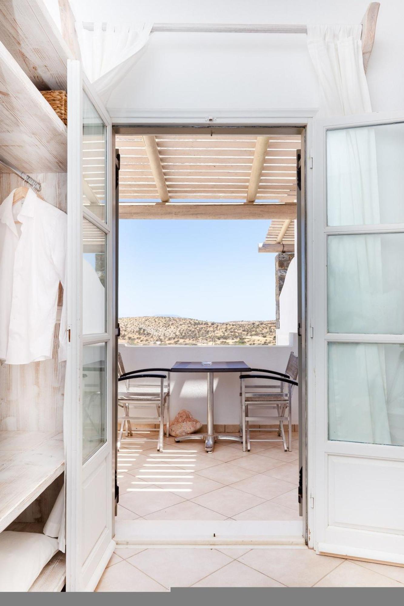 Harama Hotel Schinousa Schoinoussa エクステリア 写真